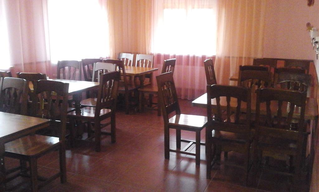 Guest House Magnat Verkhne-Studenyy Ngoại thất bức ảnh
