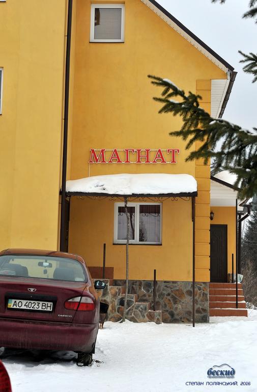 Guest House Magnat Verkhne-Studenyy Ngoại thất bức ảnh